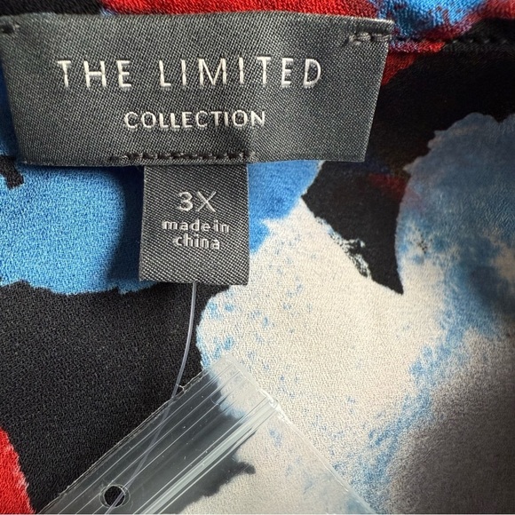 The limited Womens Plus Size 3X Floral Printed Bell Sleeve Blouse 4Th July - Picture 8 of 12